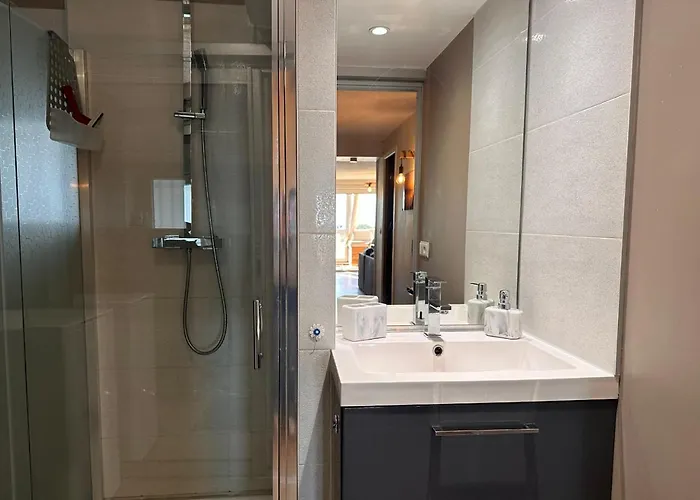 D'exception & Acces Direct Apartament *